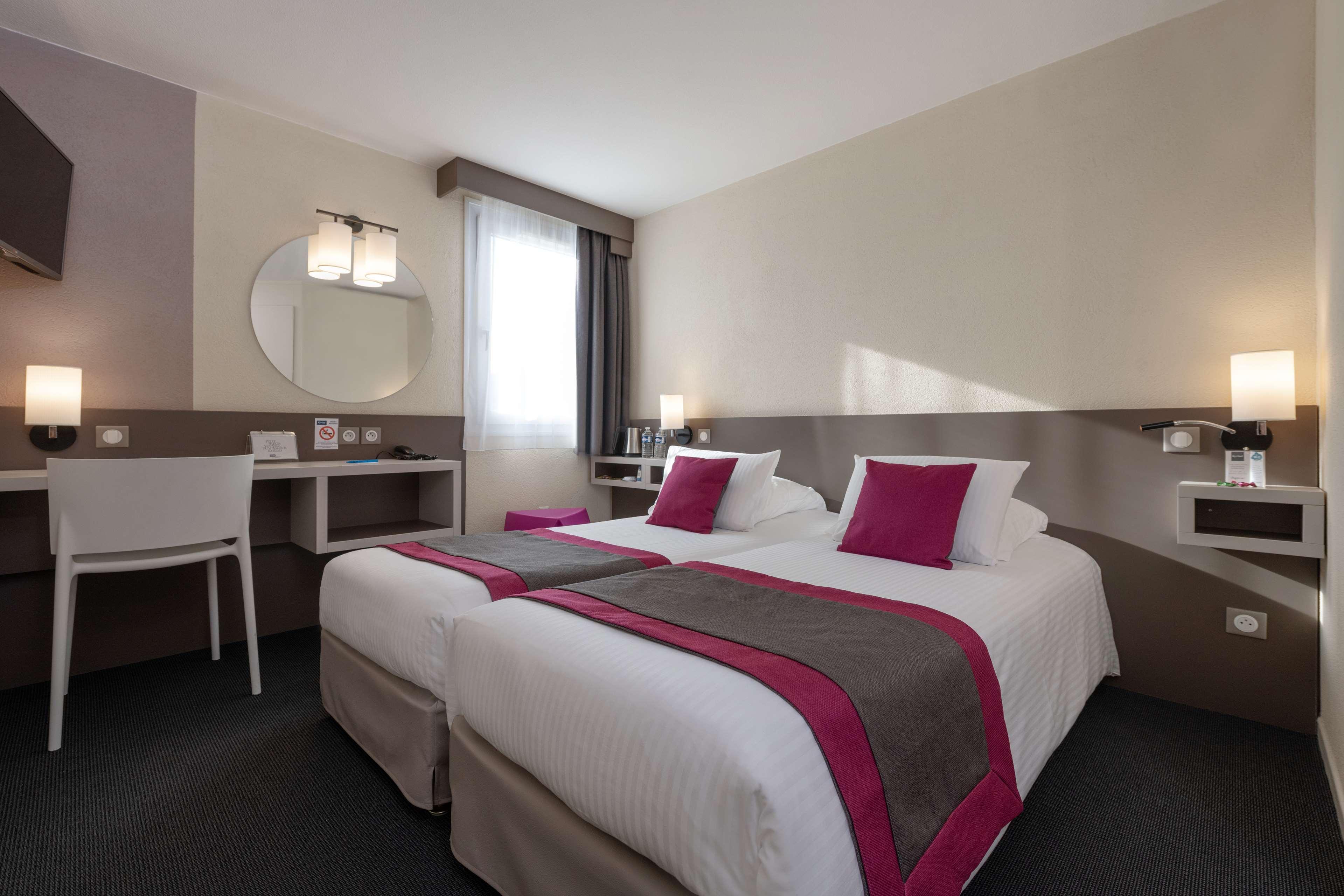 Kyriad Hotel Lyon Givors Exterior photo
