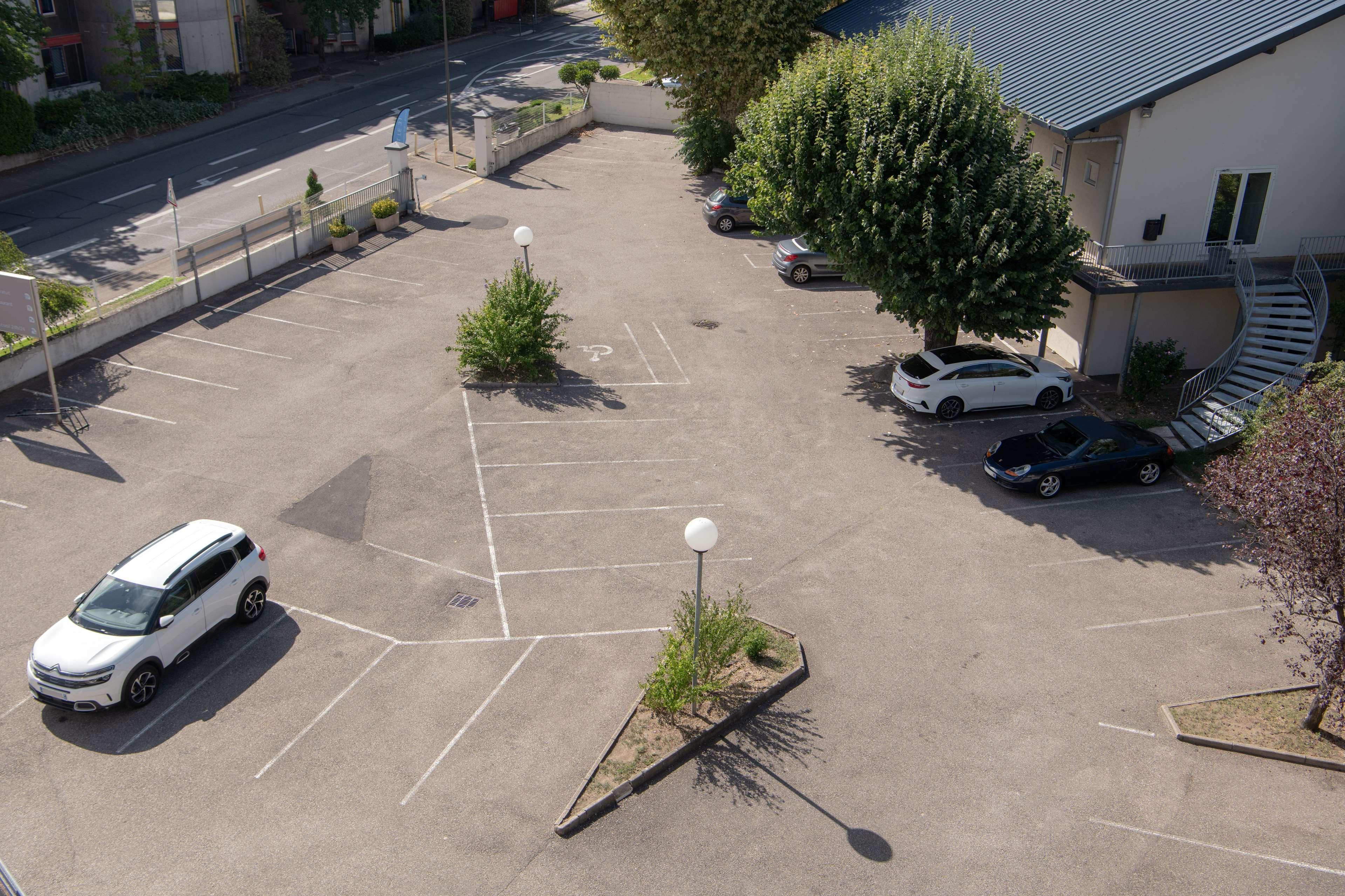 Kyriad Hotel Lyon Givors Exterior photo