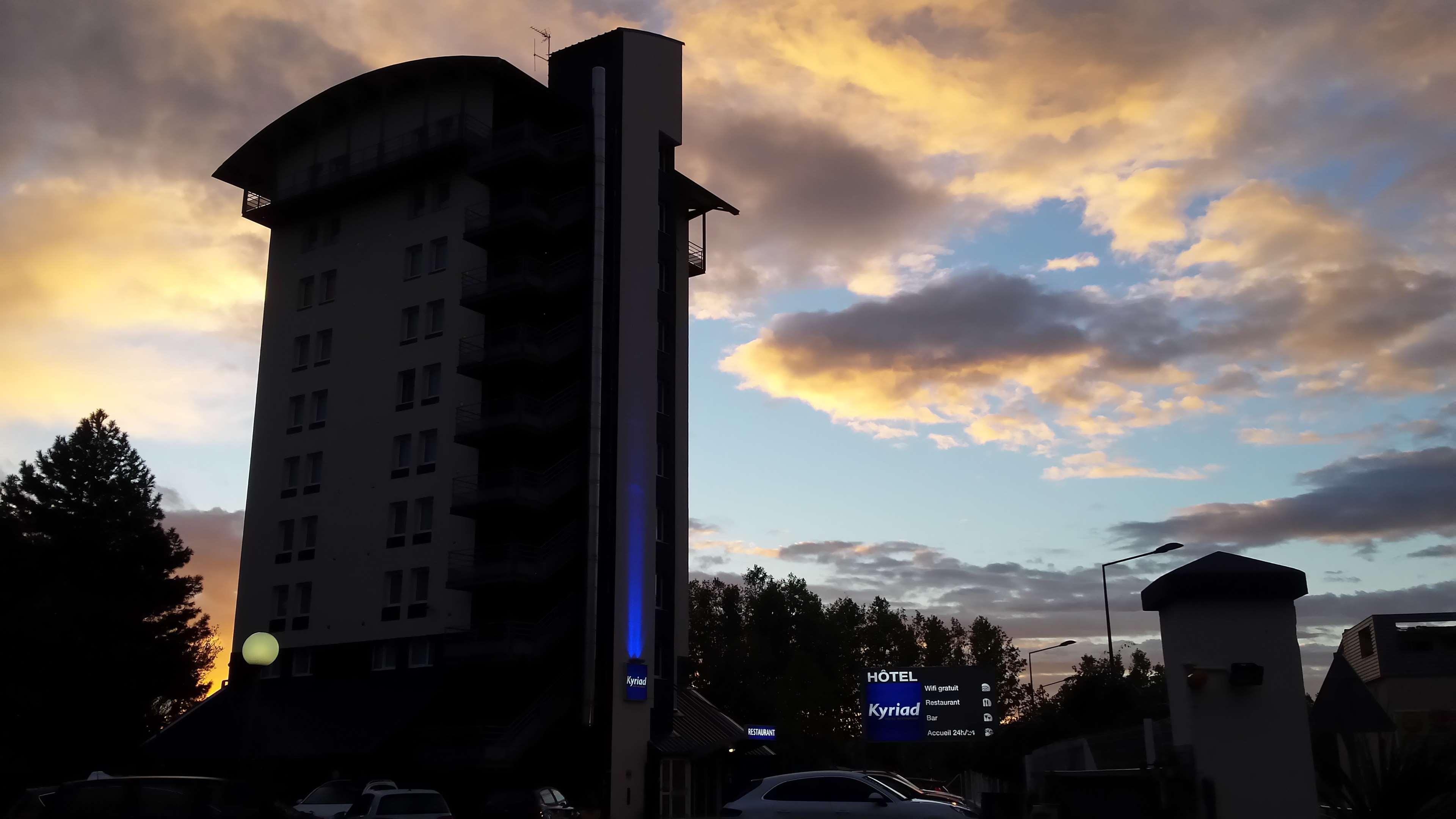 Kyriad Hotel Lyon Givors Exterior photo